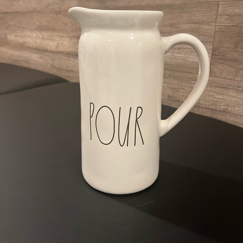 Rae dunn pour pitcher